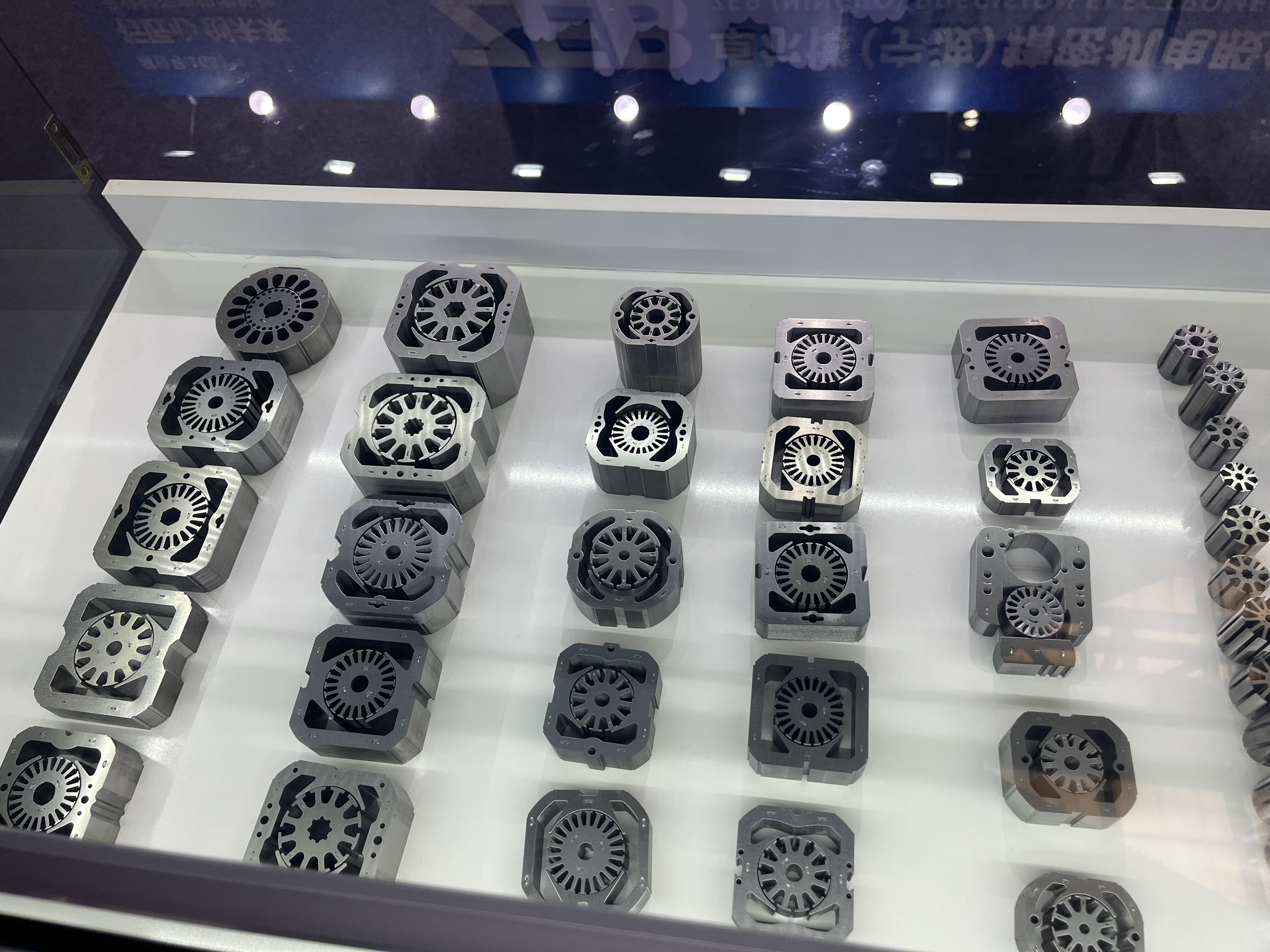 電機(jī)用的無取向電工鋼B35AV2000/B35AV2100矽鋼片